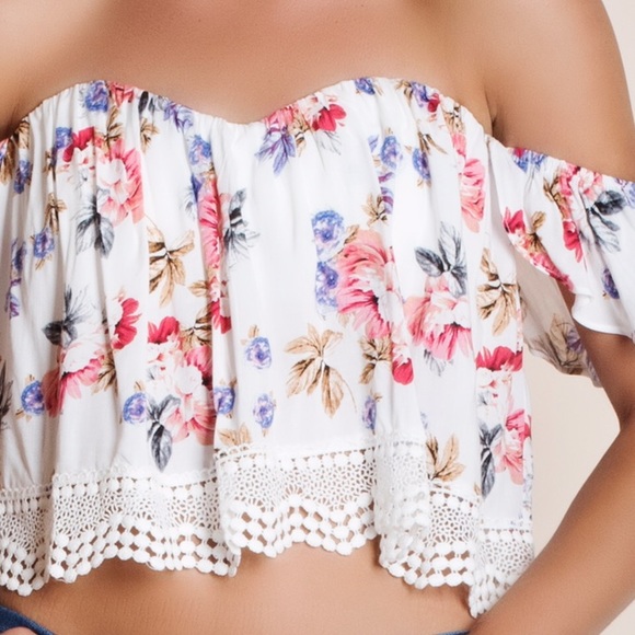 Off Shoulder Floral Print Crochet Hem Crop Top - Picture 4 of 4