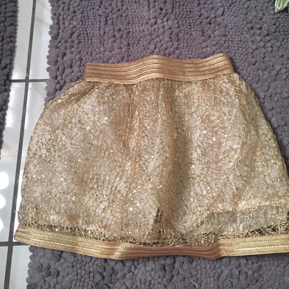 Gold beaded mini skirt, never worn. Size S