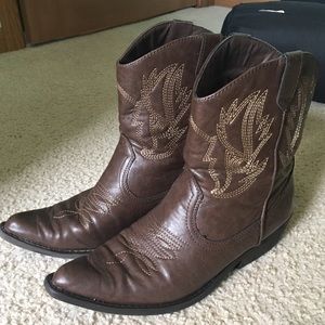 Brown Cowboy Boots -Short