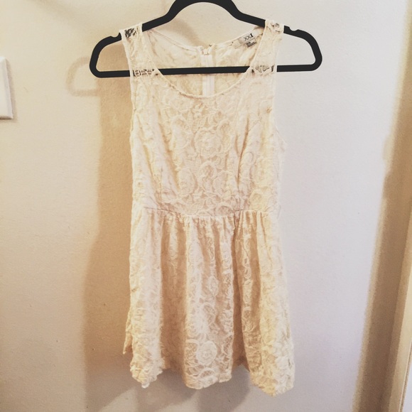 F21 Lace Dress (ALL MUST GO BY END OF AUGUST!!) - Picture 1 of 1