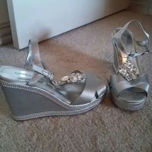 Silver wedges
