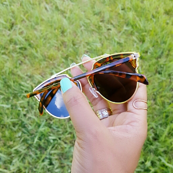 New Fashion Sunglasses - Picture 4 of 4