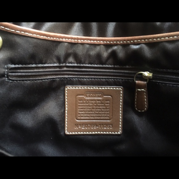 Brown leather Coach purse - Picture 4 of 4