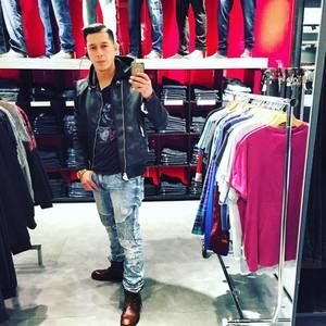 Meet your Posher, Fernando