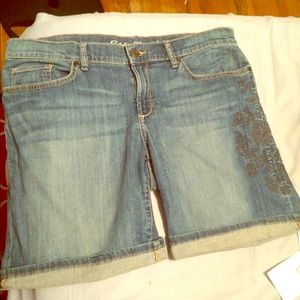 Eddie Bauer Boyfriend Embroidered Shorts