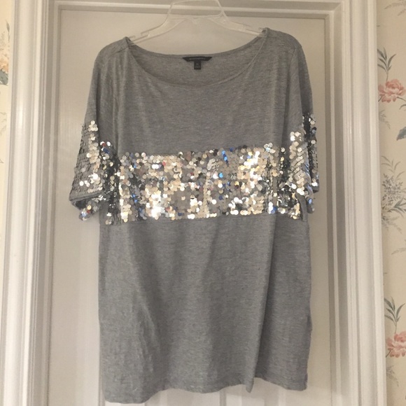 Gray sequined tshirt