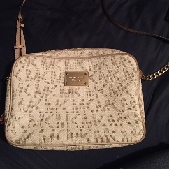 MK cross body purse