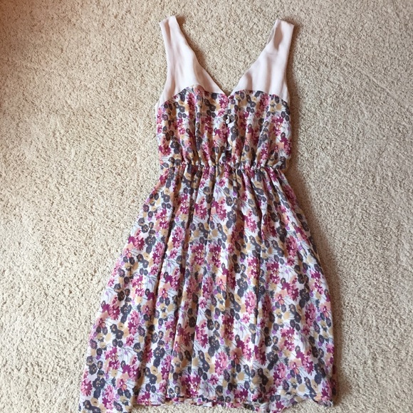 💲REDUCED💲Urban Outfitters floral dress
