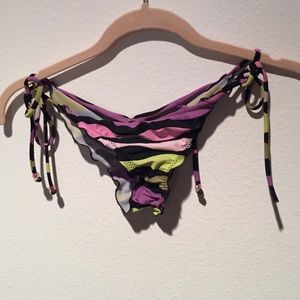 Cheeky striped bathing suit bottoms