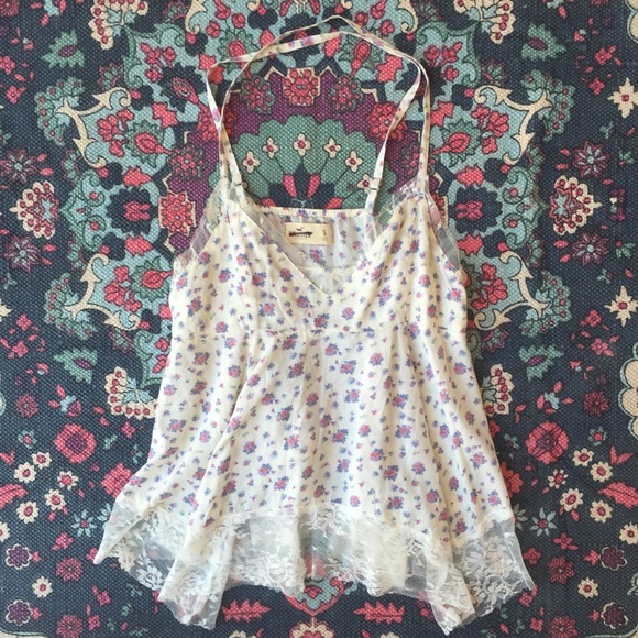 Hollister Tank - Picture 1 of 4