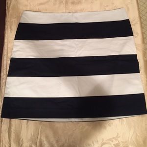 Vineyard vines skirt