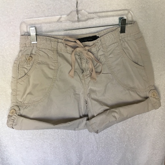 Ladies sz 4 Calvin Klein shorts - Picture 1 of 4