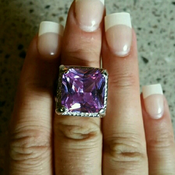 HOLDING FOR TRADE.Monster, GORGEOUS cocktail ring. - Picture 2 of 2