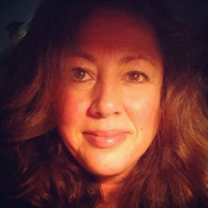 Meet your Posher, Yvette