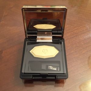 Clé de Peau Powder Eye Color Solo