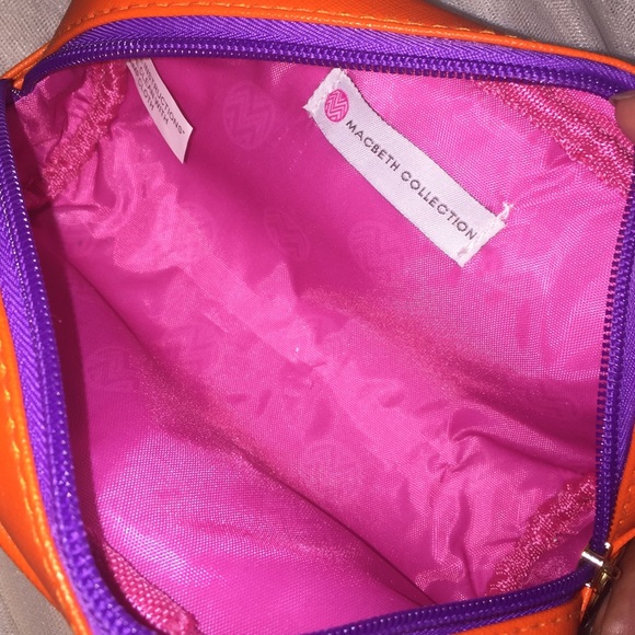 Macbeth Collection Makeup Bag - Picture 2 of 3