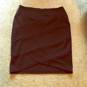 Criss cross black skirt