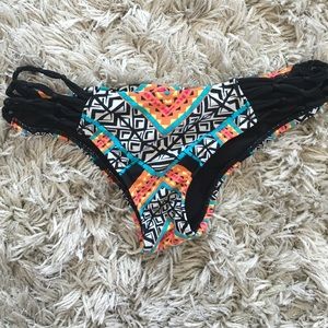 medium coverage ripcurl bikini bottoms