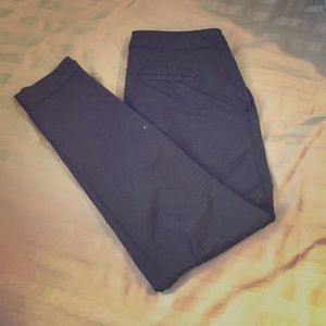 Lululemon Jet Crop Slim in Black