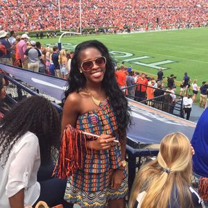 Meet your Posher, Chloe