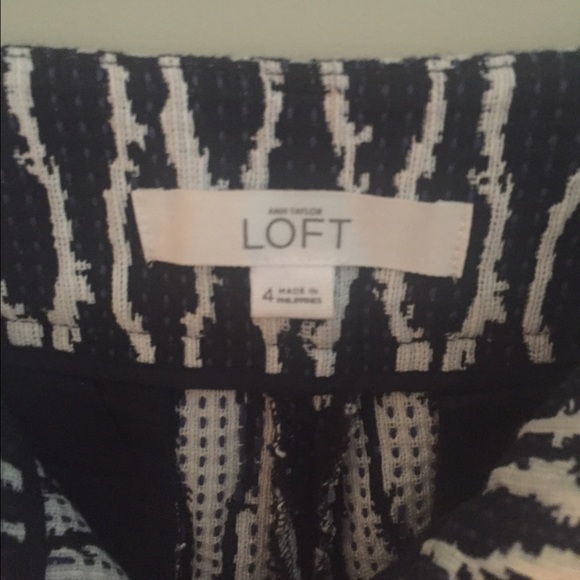 LOFT shorts - Picture 2 of 2