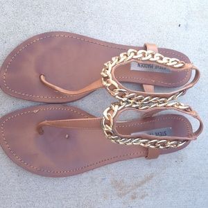 Steve Madden brown sandals with gold chain