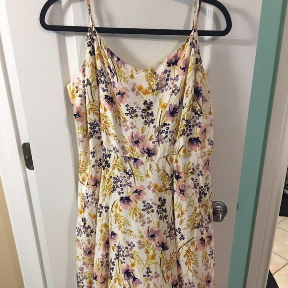 Old Navy Floral Swing Dress - Picture 1 of 3