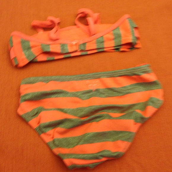 Bikini - Picture 2 of 2