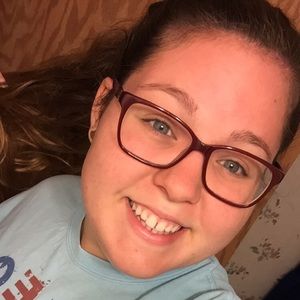 Meet your Posher, Lexi