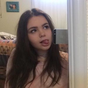 Meet your Posher, Kara