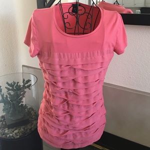 👠👠Beautiful Ann Taylor ruffle top in coral👠👠