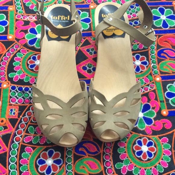 Swedish Hasbeens Shoes - Swedish Clogs!