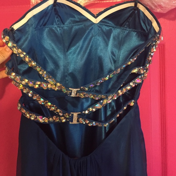 Flash sale🌸 beautiful blue semi formal dress 🌸 - Picture 4 of 4