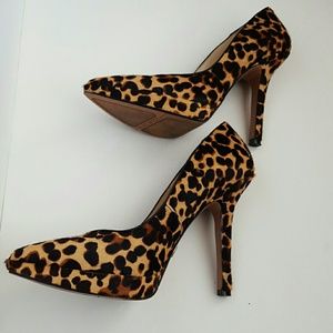 Nine West Leopard pumps