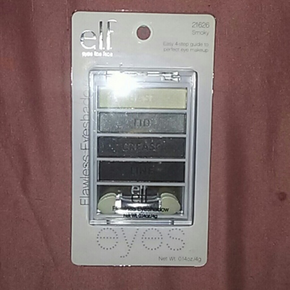 Makeup bundle - Picture 4 of 4