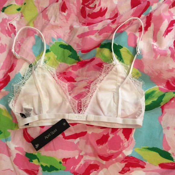 NWT Retail White Flower Lace Bralette - Picture 2 of 4