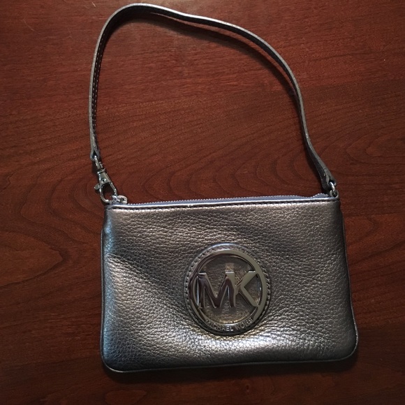 Michael Kors Handbags - Michael kors gunmetal wristlet