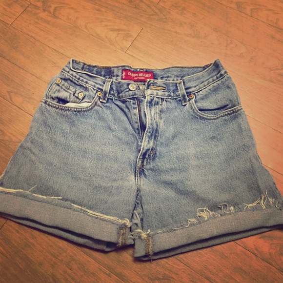 Levi's vintage cut off high-waisted denim shorts