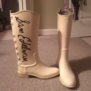 Rain boots