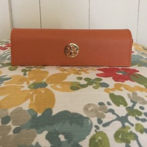 Tory Burch eyeglass case with dust bag