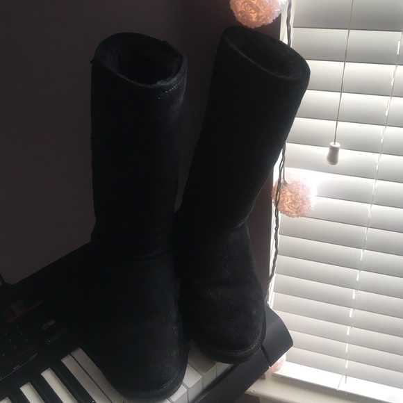 Black tall brand names boots