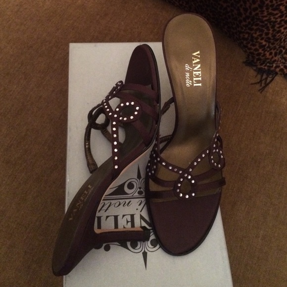 Vaneli Women's Shoes Size 8N Narrow NEW
