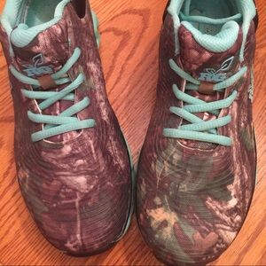 Realtree Girl tennis shoes