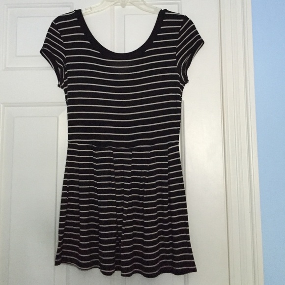 Black/tan top