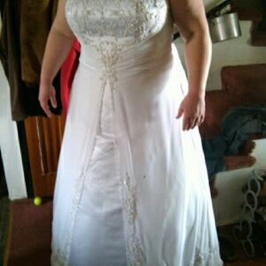 David's bridal wedding dress