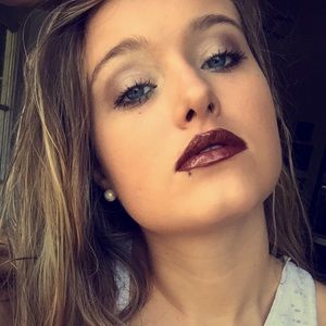 Meet your Posher, Savannah