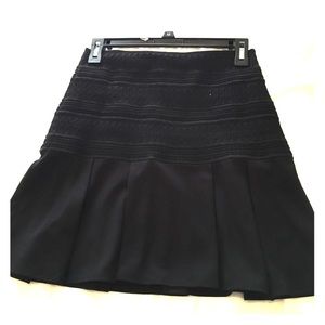 Mini skirt. Size 6, Bebe