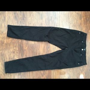 Black stretchy jeans !