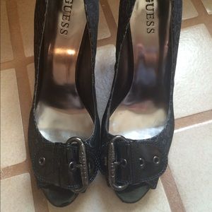 Adorable Guess peep toe heels. Size 9 1/2