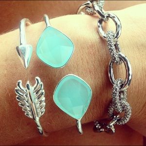 BNWT Stella & Dot Gilded Arrow Bracelet